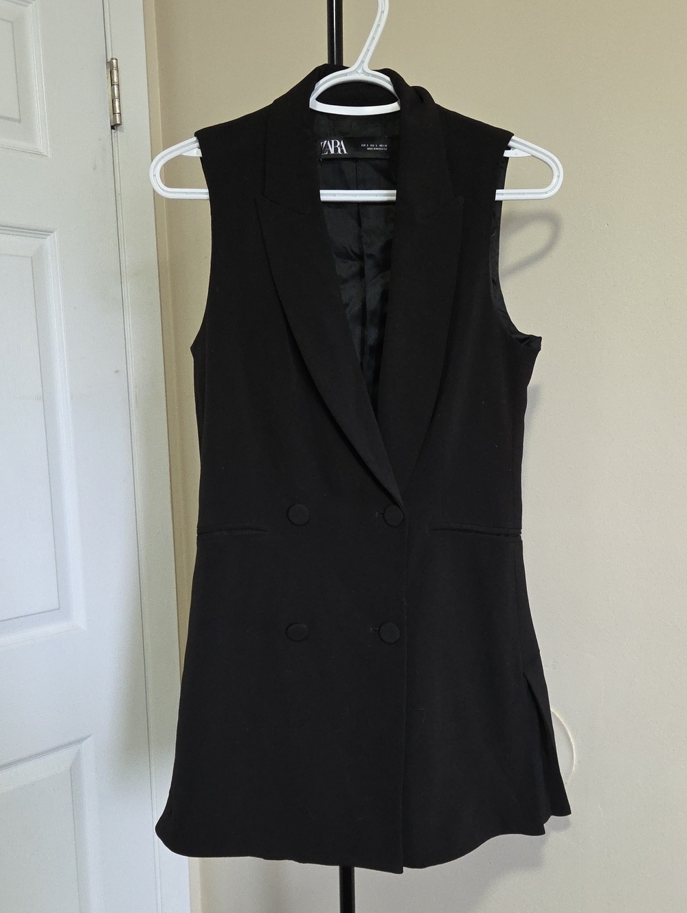 Zara Sleeveless Double-Breasted Black Blazer Vest